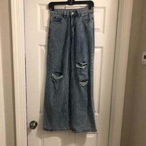 Ripped Detail Wide Leg Jeans